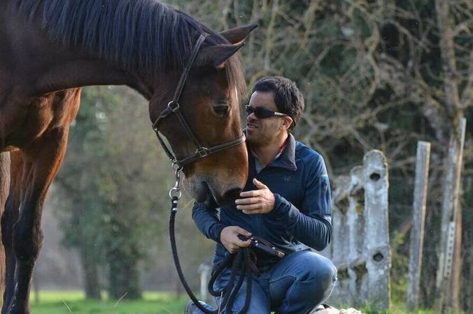 Être cavalier tout en étant mal voyants
