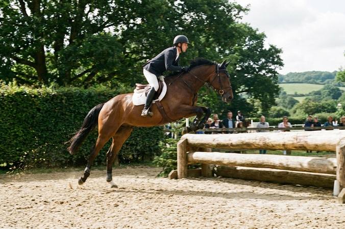 Saut d’obstacles : comprendre le parcours, les oxers et les hauteurs