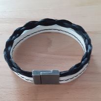 Leather and horse hair bracelet