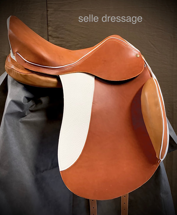 Dressage saddle