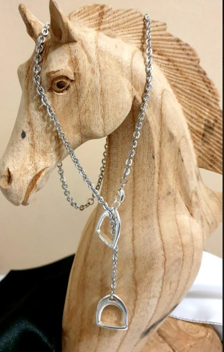 Stirrup chain necklace